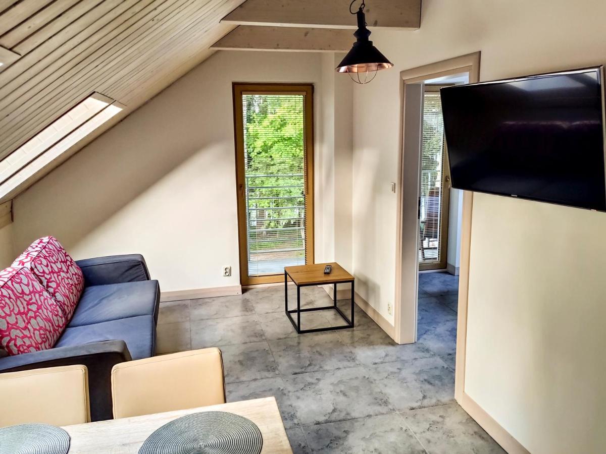 Mazursko - Komfortowe Apartamenty Nad Jeziorem, Sauna, Kominki Na Parterze Kretowiny Eksteriør bilde