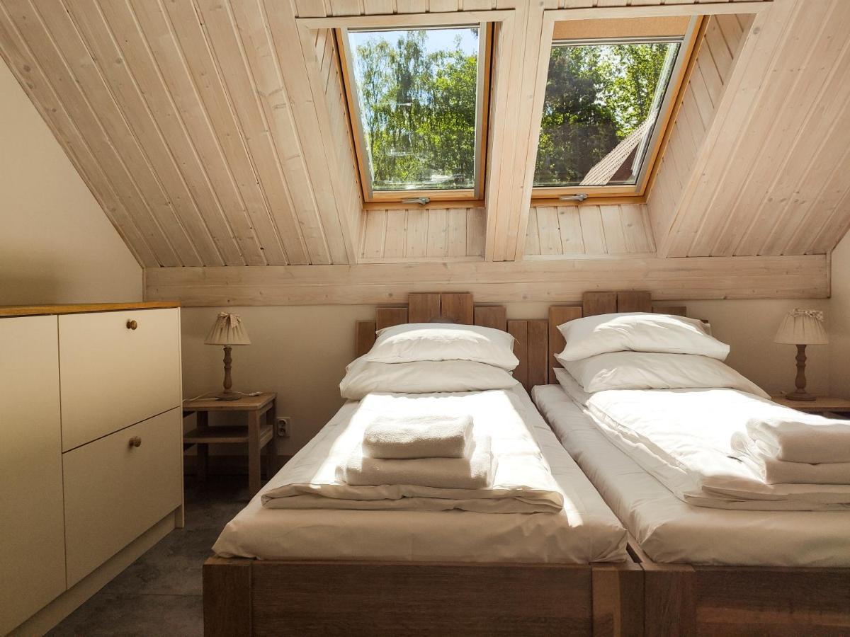 Mazursko - Komfortowe Apartamenty Nad Jeziorem, Sauna, Kominki Na Parterze Kretowiny Eksteriør bilde