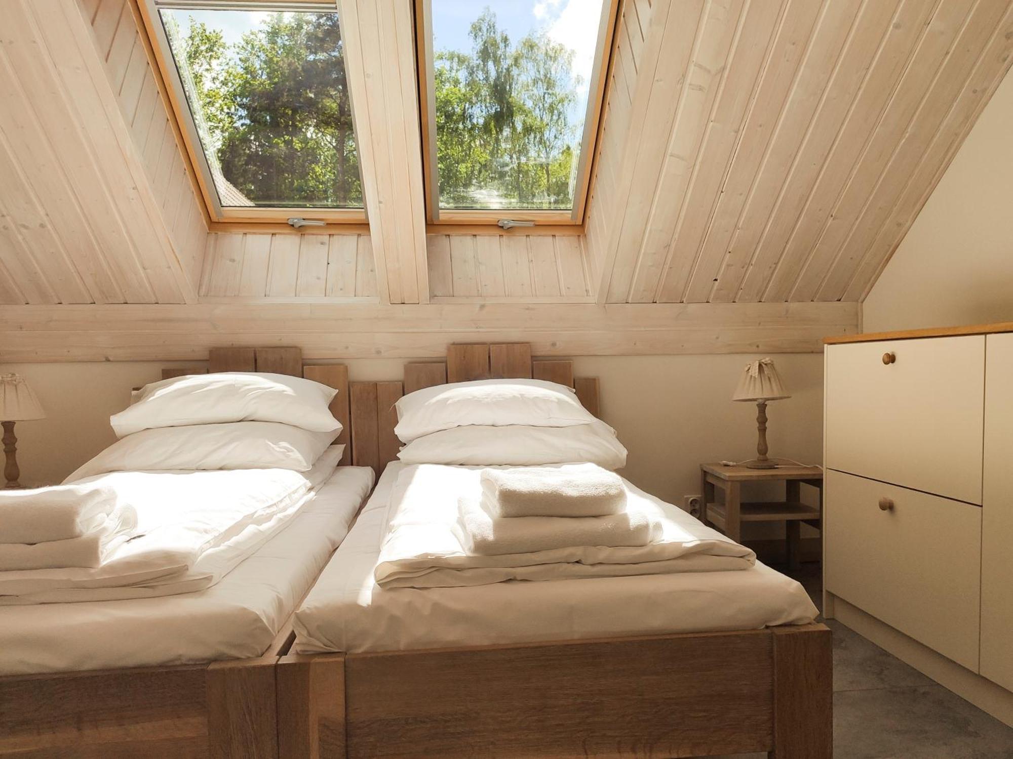 Mazursko - Komfortowe Apartamenty Nad Jeziorem, Sauna, Kominki Na Parterze Kretowiny Rom bilde
